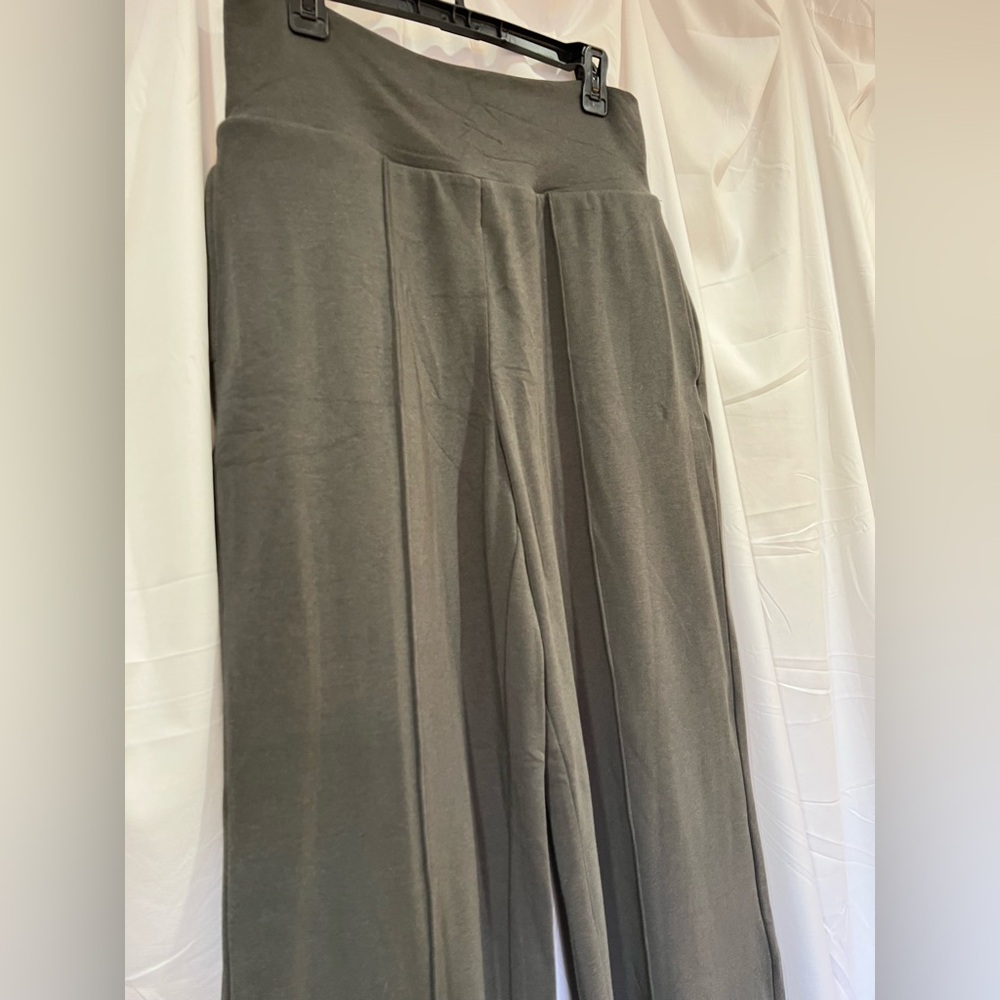 OGL Tummy Warmer Pin Tuck Pants - Large - Medium Gray - NWT - Picture 4 of 9